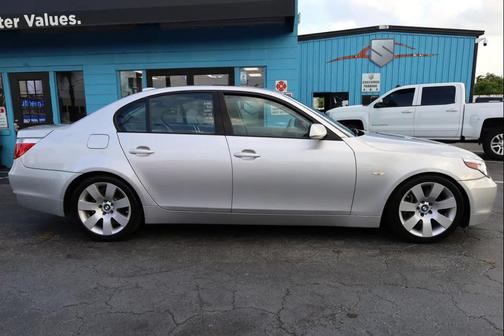 Titanium Silver Metallic 2007 BMW 530 4dr Sdn 530i RWD
