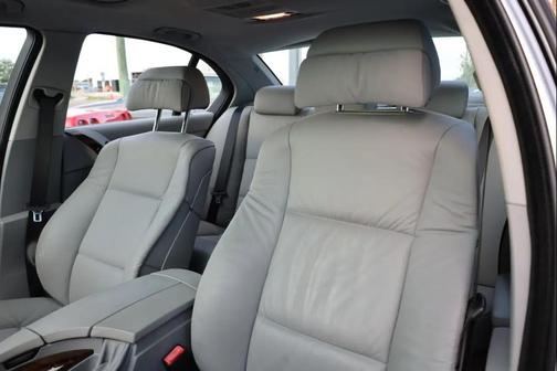 Titanium Silver Metallic 2007 BMW 530 4dr Sdn 530i RWD
