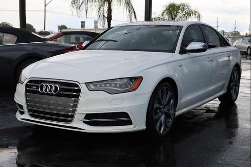 2013 Audi S6 4.0T Prestige