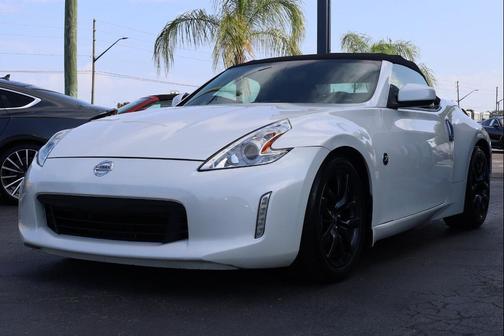 2017 Nissan 370Z Touring