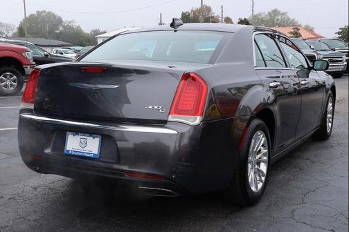 2016 Chrysler 300C Base