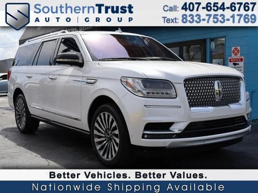 White 2019 Lincoln Navigator L Reserve
