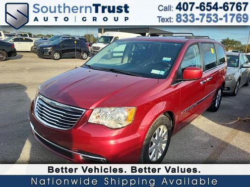 2016 Chrysler Town & Country Touring