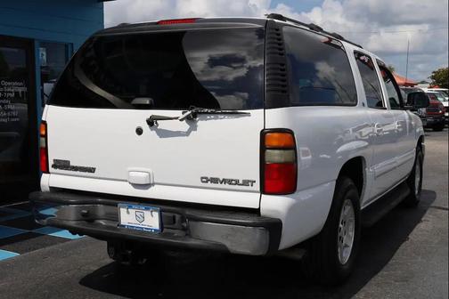 Summit White 2005 Chevrolet Suburban 1500 LT