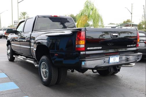 2005 Chevrolet Silverado 3500 LT Crew Cab