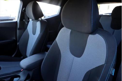 2020 Hyundai Veloster 2