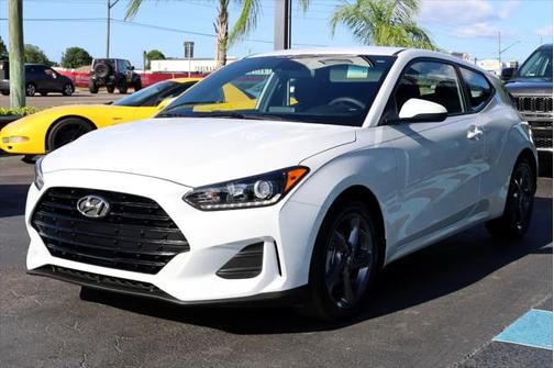 2020 Hyundai Veloster 2