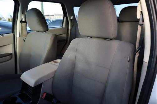 2011 Ford Escape XLS