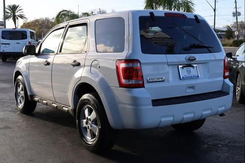 2011 Ford Escape XLS