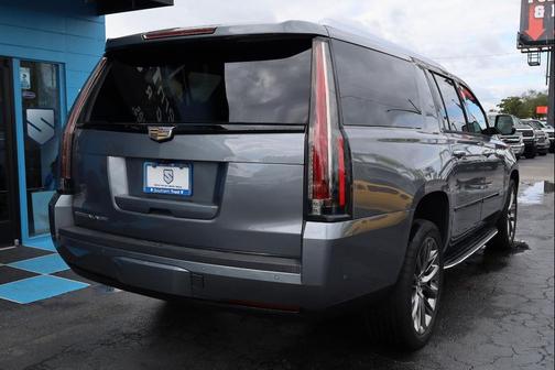 2020 Cadillac Escalade ESV Luxury