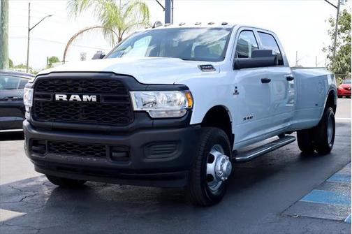 2022 RAM 3500 Tradesman Crew Cab 4x4 8' Box