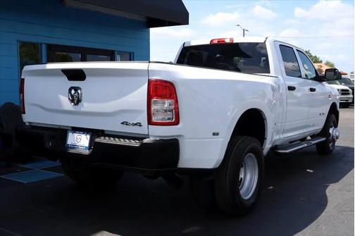 2022 RAM 3500 Tradesman Crew Cab 4x4 8' Box