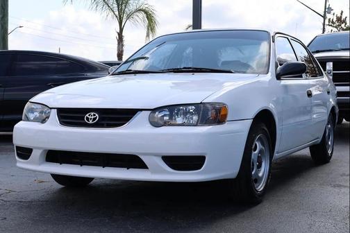 Super White 2002 Toyota Corolla CE