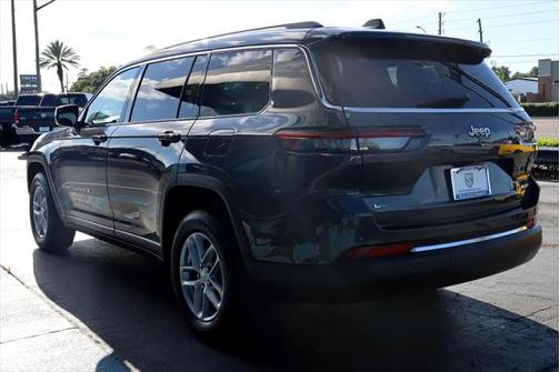 2021 Jeep Grand Cherokee L Laredo