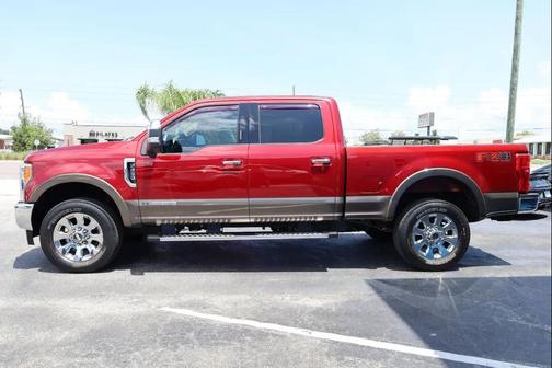 Ruby Red Metallic Tinted Clearcoat 2017 Ford F-250 Lariat