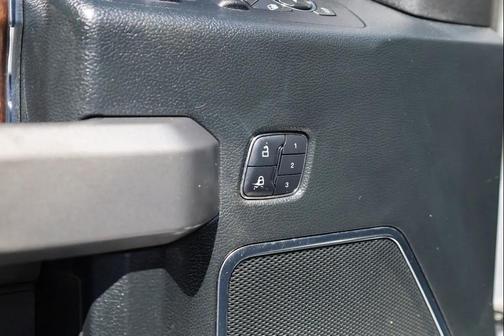 Ingot Silver Metallic 2016 Ford F-150 Platinum