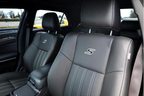 2022 Chrysler 300 S