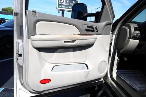 2008 Chevrolet Silverado 3500 LTZ Crew Cab