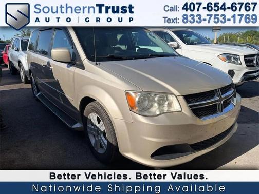 Gold 2012 Dodge Grand Caravan SXT
