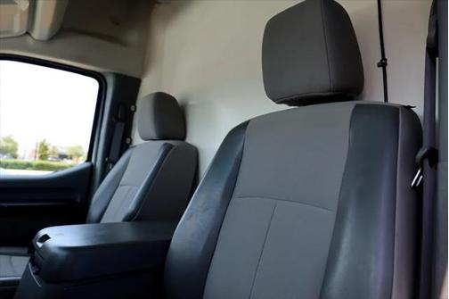 2016 Nissan NV Cargo NV2500 HD SL V6