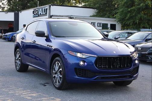 BLUE 2019 Maserati Levante Base
