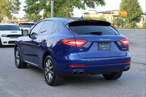 BLUE 2019 Maserati Levante Base