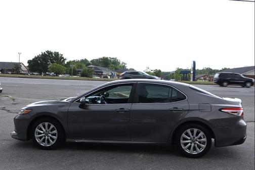 Predawn Gray Mica 2018 Toyota Camry LE