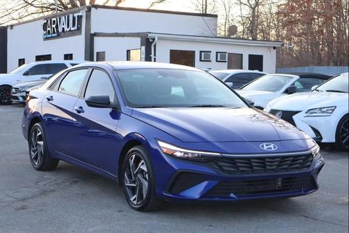 2025 Hyundai ELANTRA HEV SEL Sport