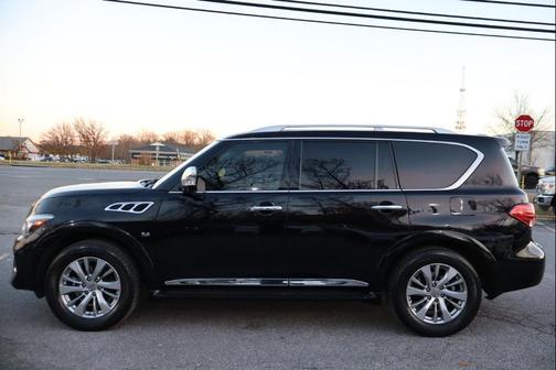 2016 INFINITI QX80 Base