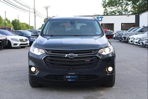 Graphite Metallic 2020 Chevrolet Traverse RS