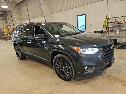 Graphite Metallic 2020 Chevrolet Traverse RS