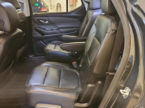 Graphite Metallic 2020 Chevrolet Traverse RS