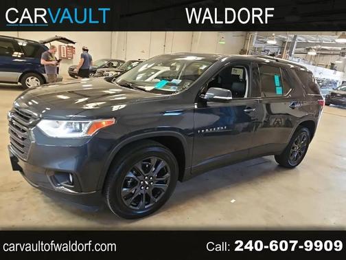 Graphite Metallic 2020 Chevrolet Traverse RS