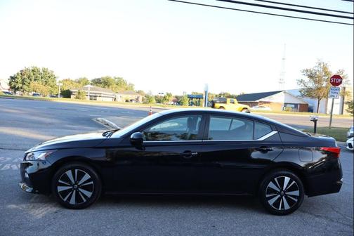2021 Nissan Altima 2.5 SV