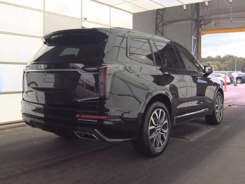 2023 Cadillac XT6 Sport AWD