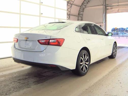 Mosaic Black Metallic 2017 Chevrolet Malibu 1LT