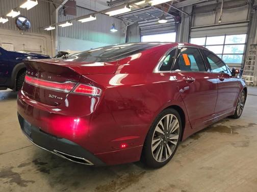 RED 2017 Lincoln MKZ Reserve I