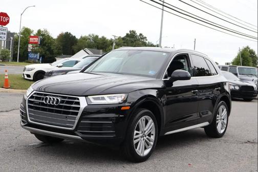 BLACK 2018 Audi Q5 2.0T Premium Plus