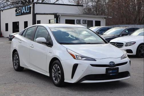 2019 Toyota Prius XLE