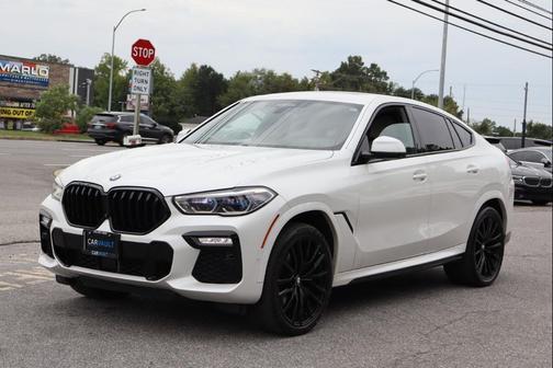 2021 BMW X6 M50i