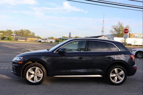 2018 Audi Q5 2.0T Premium Plus