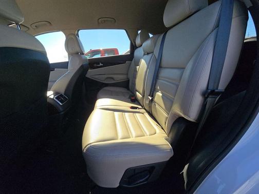 2016 Kia Sorento EX