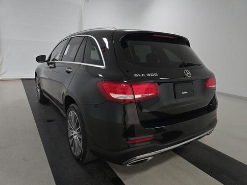 2016 Mercedes-Benz GLC 300 Base