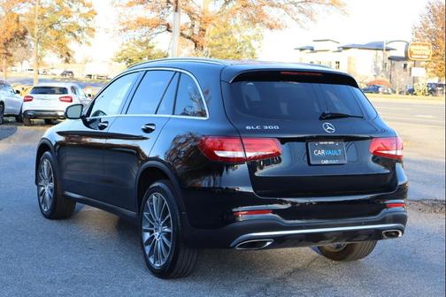 2016 Mercedes-Benz GLC 300 Base