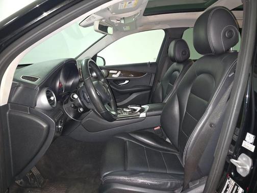 2016 Mercedes-Benz GLC 300 Base