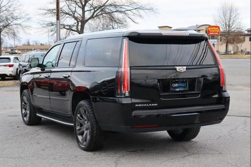2018 Cadillac Escalade ESV Premium Luxury