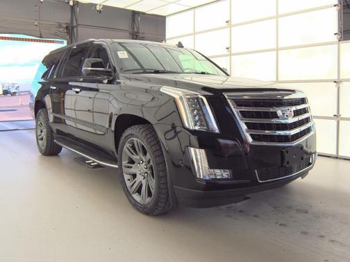 2018 Cadillac Escalade ESV Premium Luxury