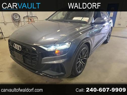 Daytona Gray Pearl Effect 2020 Audi Q8 55 Premium Plus