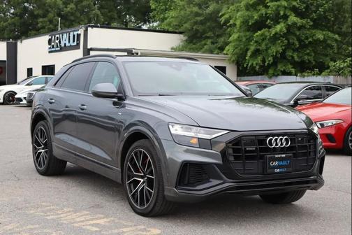 Daytona Gray Pearl Effect 2020 Audi Q8 55 Premium Plus