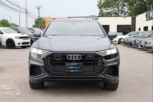 Daytona Gray Pearl Effect 2020 Audi Q8 55 Premium Plus